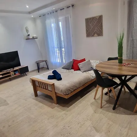 דירה Cozy T2 *